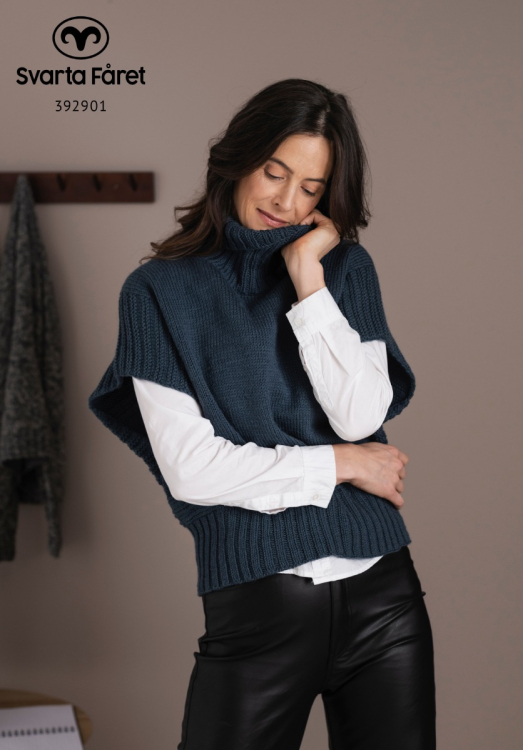 Wien - poncho met hoge kraag