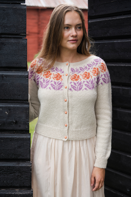 Rosa – vest met bloemenpas