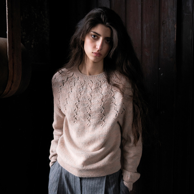 Sken - trui met gatenpatroon